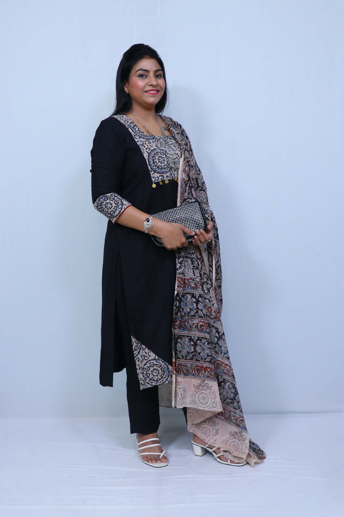 Black Suit With Dupatta